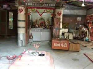 प्रेमियों की मुरादें पूरी होती हैं यहां, ऐसी है इनकी मान्यताएं