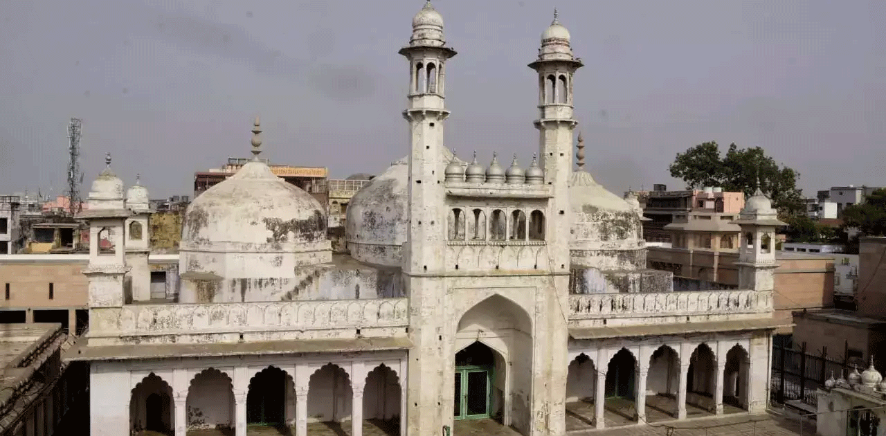 Gyanvapi Dispute: ज्ञानवापी परिसर में त्रिशूल और हिंदू देवी-देवताओं की मूर्तियां क्‍यों हैं?