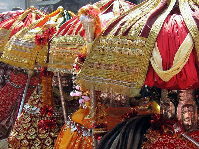 कई मायनों में अनोखी है हिमाचल की महाशिवरात्रि, जानें मंडी शिवरात्रि मेले का इतिहास
