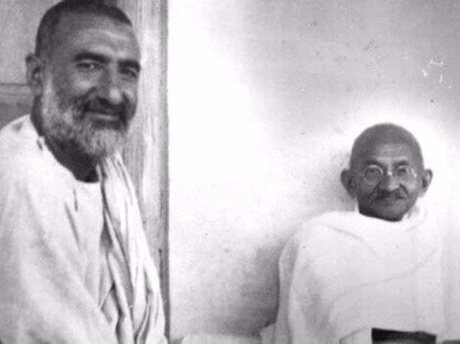 जब गांधीजी के प्रिय अब्दुल गफ्फार खान पर लगे आर्थिक हेराफेरी के आरोप