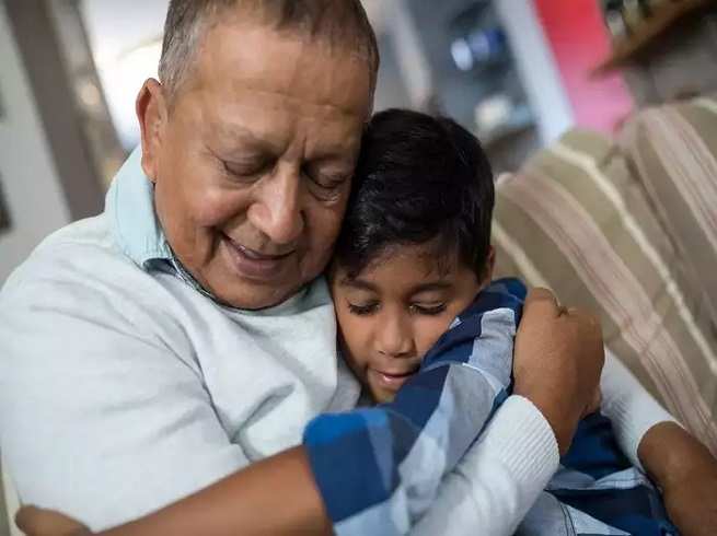 दूसरों को सम्मान देने से ही खुलेंगे आत्मिक उन्नति के द्वार