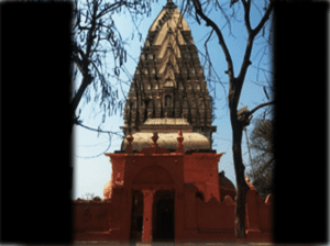 इस मंदिर की पुजारी है महिला, भगवान राम के चरणों से यहां हुआ था चमत्कार