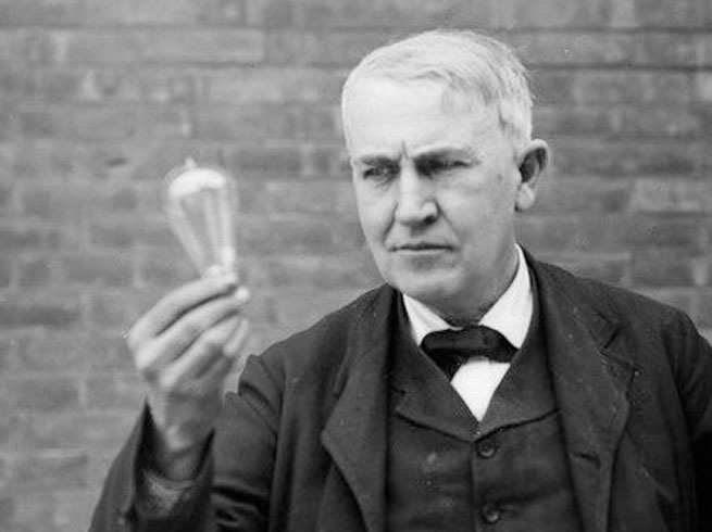 Thomas Edison : थॉमस अल्वा एडिसन की खोज के पीछे इस व्‍यक्ति का भी बहुत बड़ा हाथ