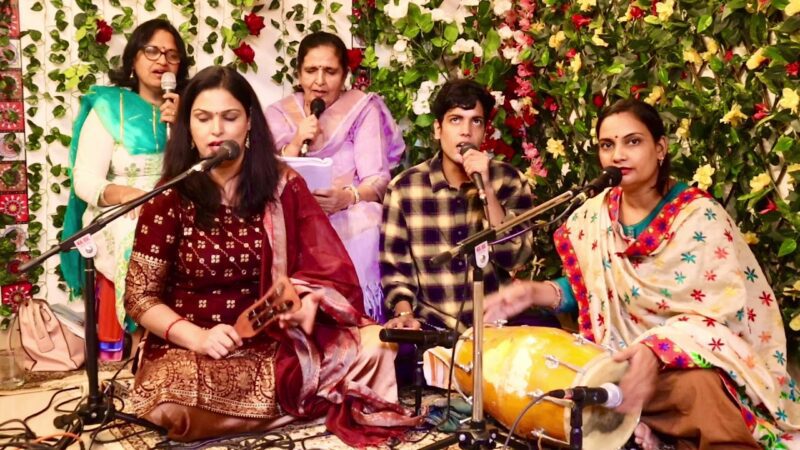 तेरे दर पे आ गए हैं दुर्गा हिंदी भजन लिरिक्स 

Tere Dar Pe Aa Gaye Hai Durga Hindi Bhajan Lyrics