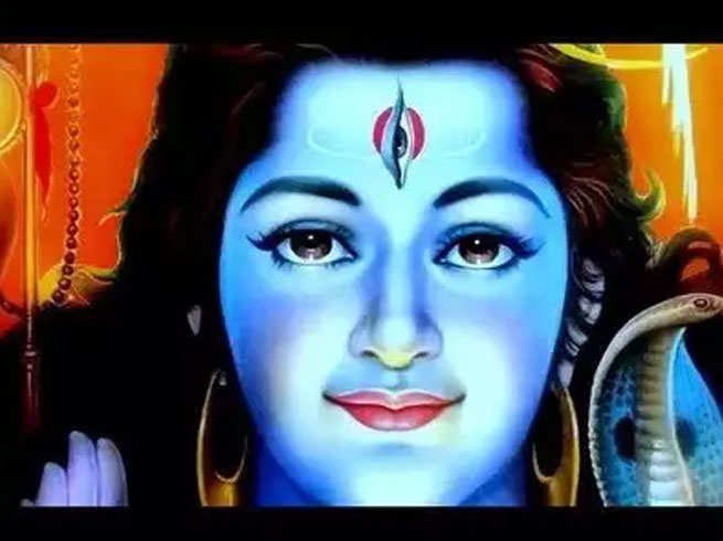 Sawan Ka Dusra Somvar सावन का दूसरा सोमवार, जानें शिवजी को क्यों नहीं चढ़ाते शंख से जल