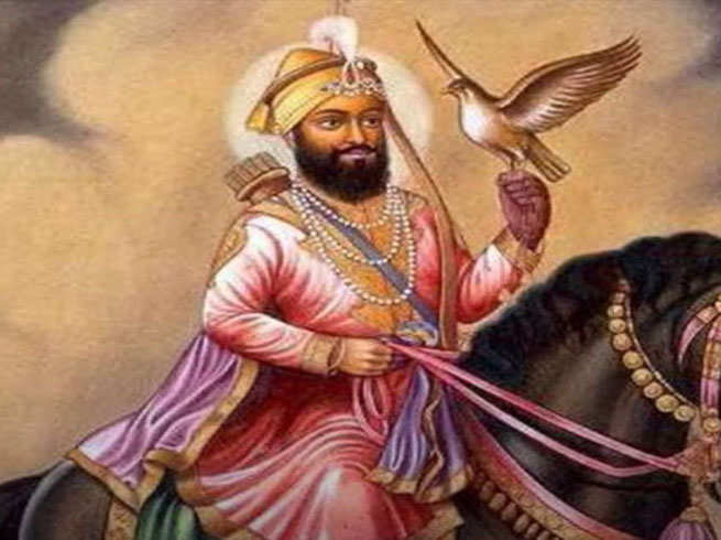 गुरु गोबिंद सिंहजी की इन बातों के कारण सिख नहीं खाते तंबाकू
